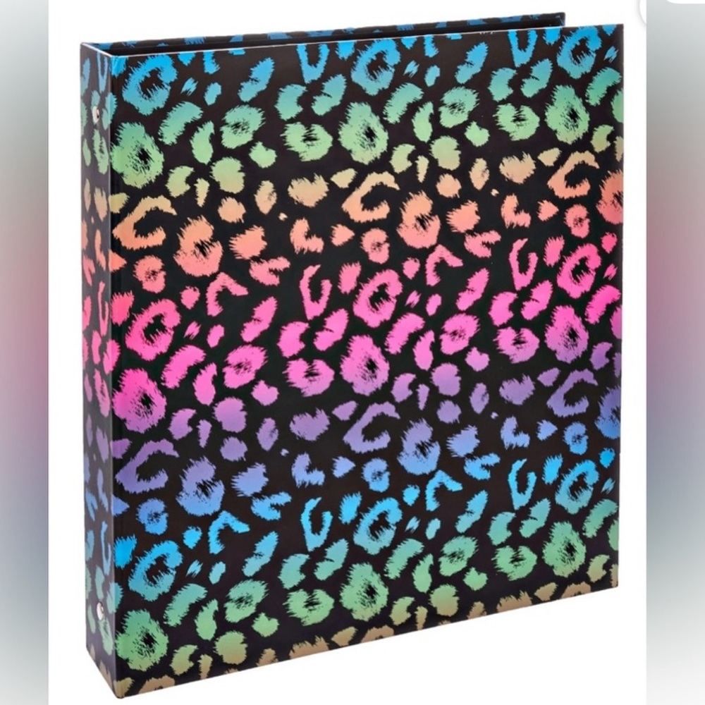 Trendy Three-Ring Binder with 1-Inch Spine